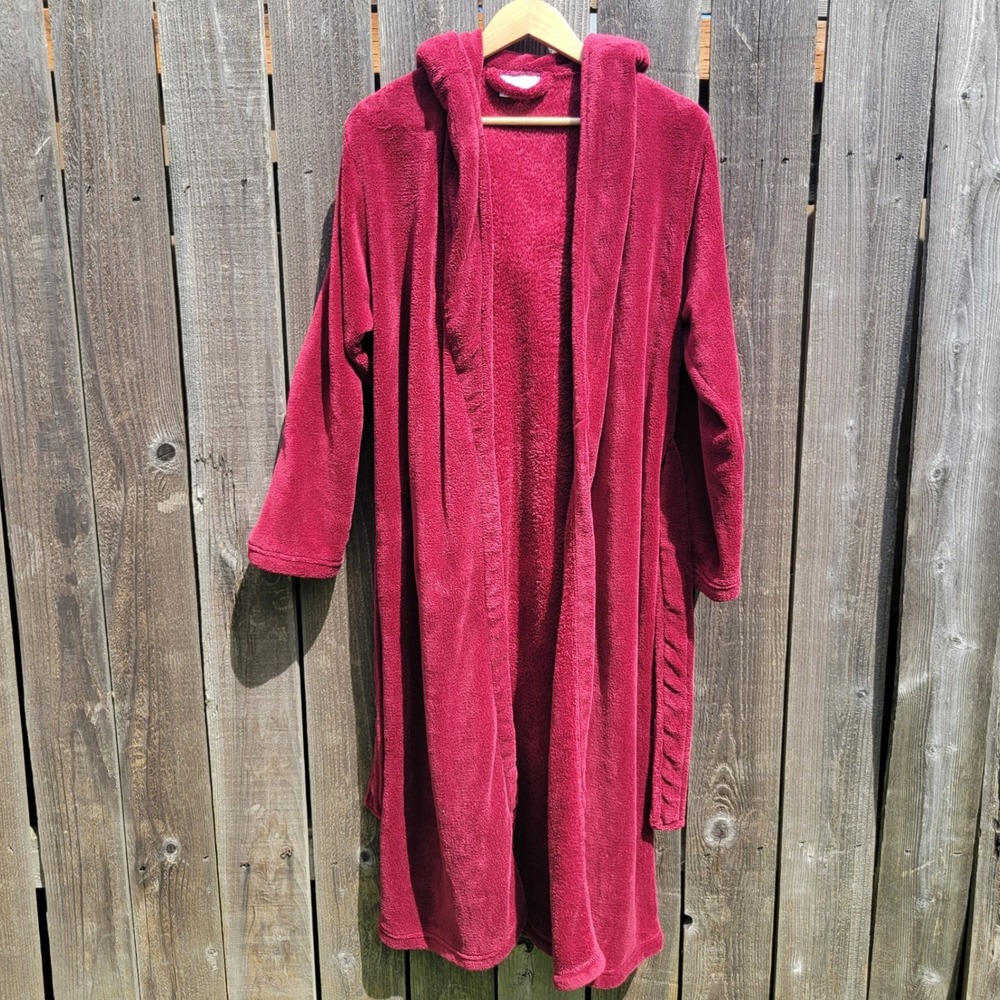 Bath & Body Works Burgundy Fleece Hooded Robe S/M Wine Red Plush Loungewear